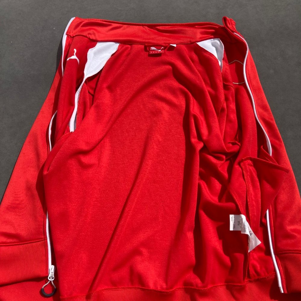 Arsenal Puma Jacket - Picture 2 of 4